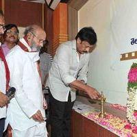 Chiranjeevi & Tollywood Condolences to Jaladi - Pictures | Picture 104354